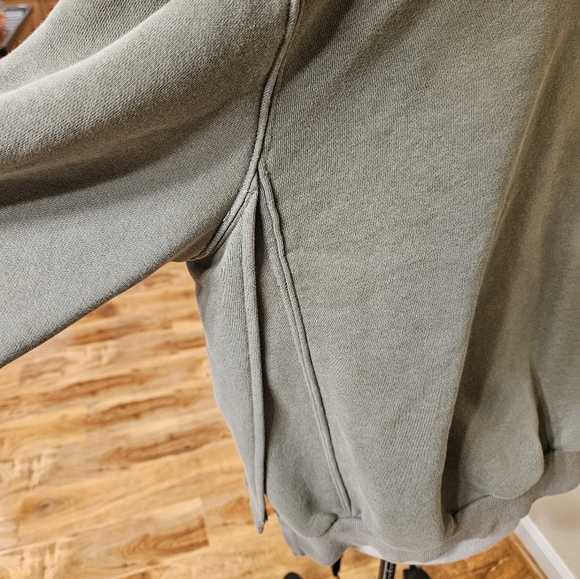 Sage green crew neck sweater, S - Picture 2 of 3